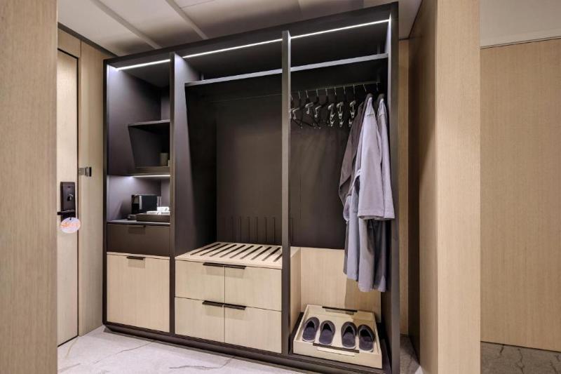 Canopy By Hilton Toronto Yorkville ภายนอก รูปภาพ