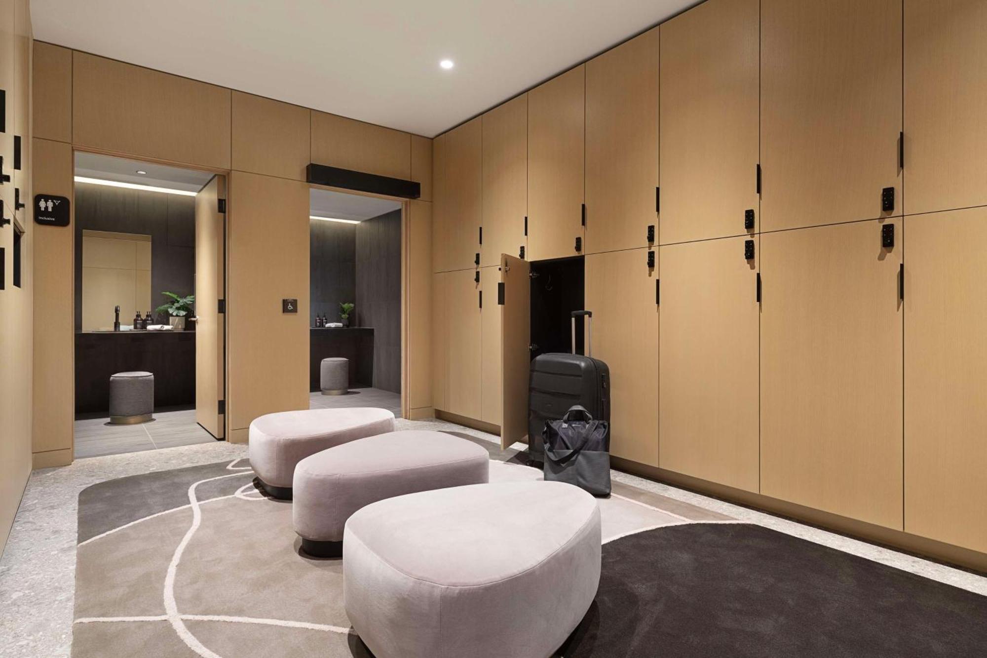 Canopy By Hilton Toronto Yorkville ภายนอก รูปภาพ